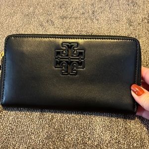 Tory Burch wallet